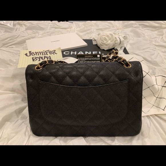 ❌ SOLD❌ Auth Chanel jumbo gold hardware flap bag - Picture 2 of 8
